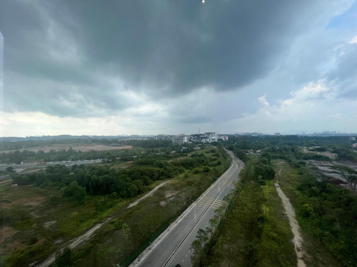 Mucihome Clio, Putrajaya Condo Near To Ioi City Mall, Alamanda, Hospital Serdang, Wetland Studio Kru Dll- Non Smoking Home For Malaysian Only Exterior foto