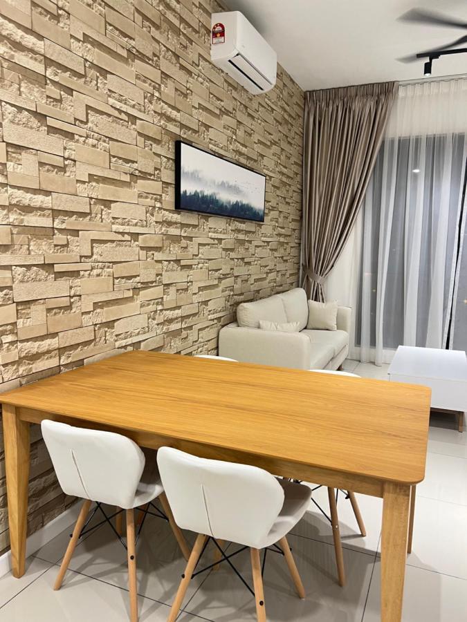 Mucihome Clio 3R2B, Putrajaya Condo Near To Ioi City Mall, Alamanda, Hospital Serdang, Wetland Studio Kru Dll- Non Smoking Home For Malaysian Only Exterior foto